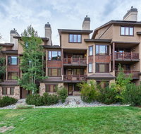 Ski-In Ski-Out Four-Bedroom Condo - USA Accommodation