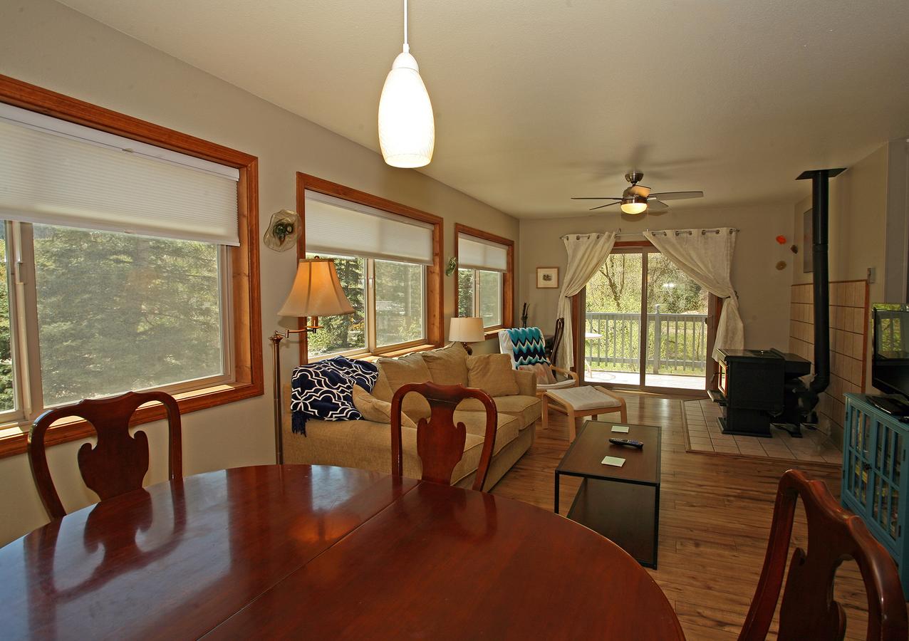 64 Engineer Drive Townhouse - thumb 2