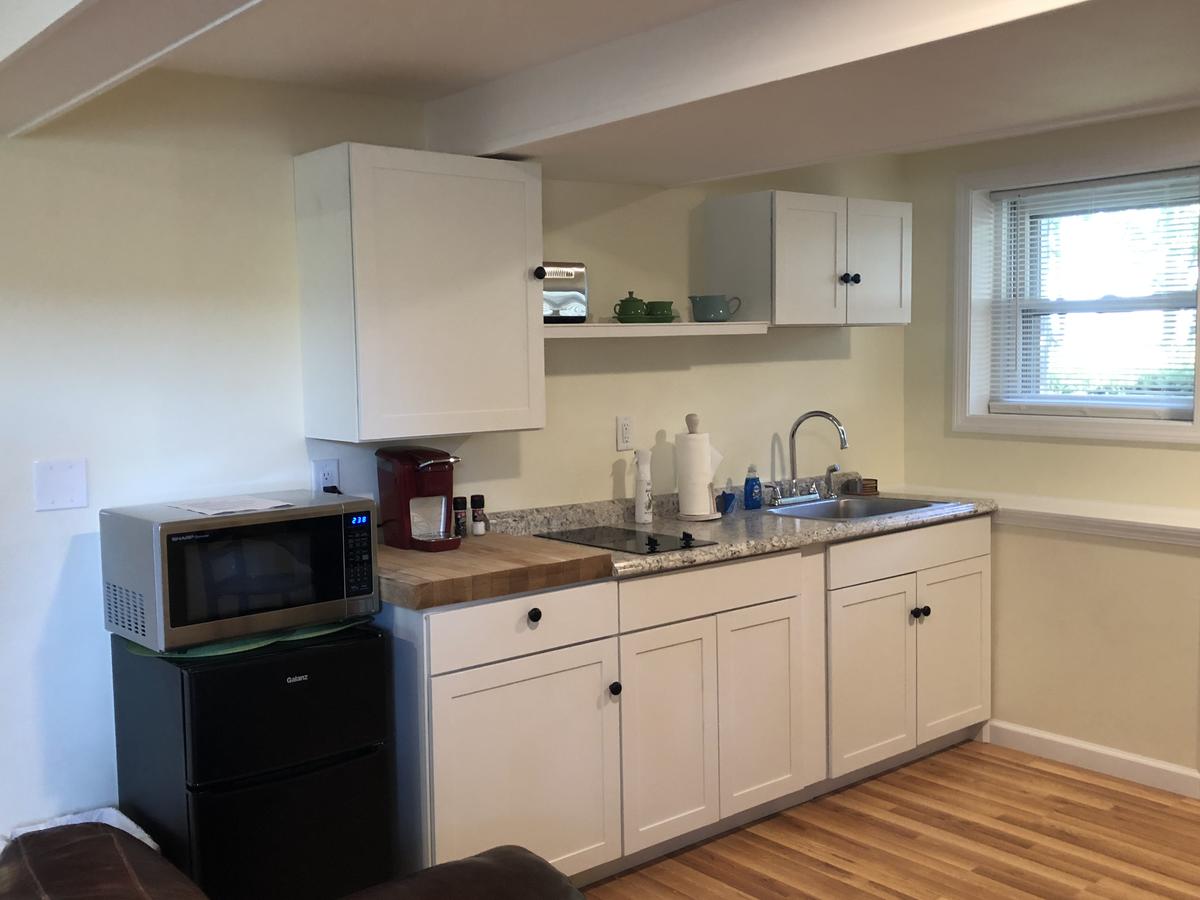 14 Charles St Apartment - thumb 3