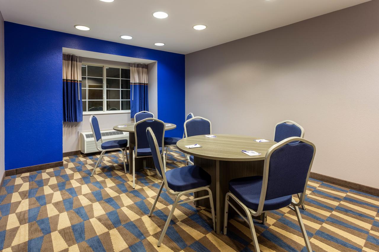Microtel Inn & Suites By Wyndham Bethel/Danbury - thumb 2
