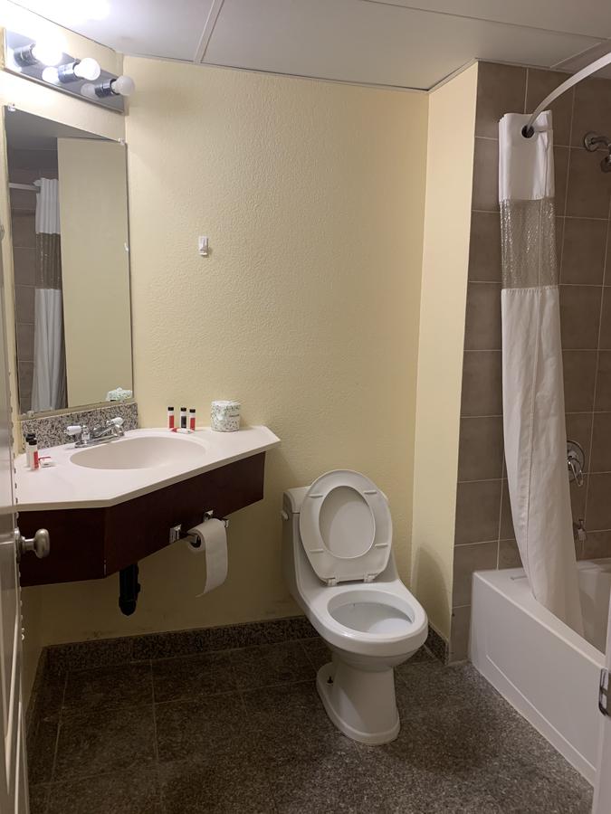 Travelodge By Wyndham Windsor Locks - thumb 3