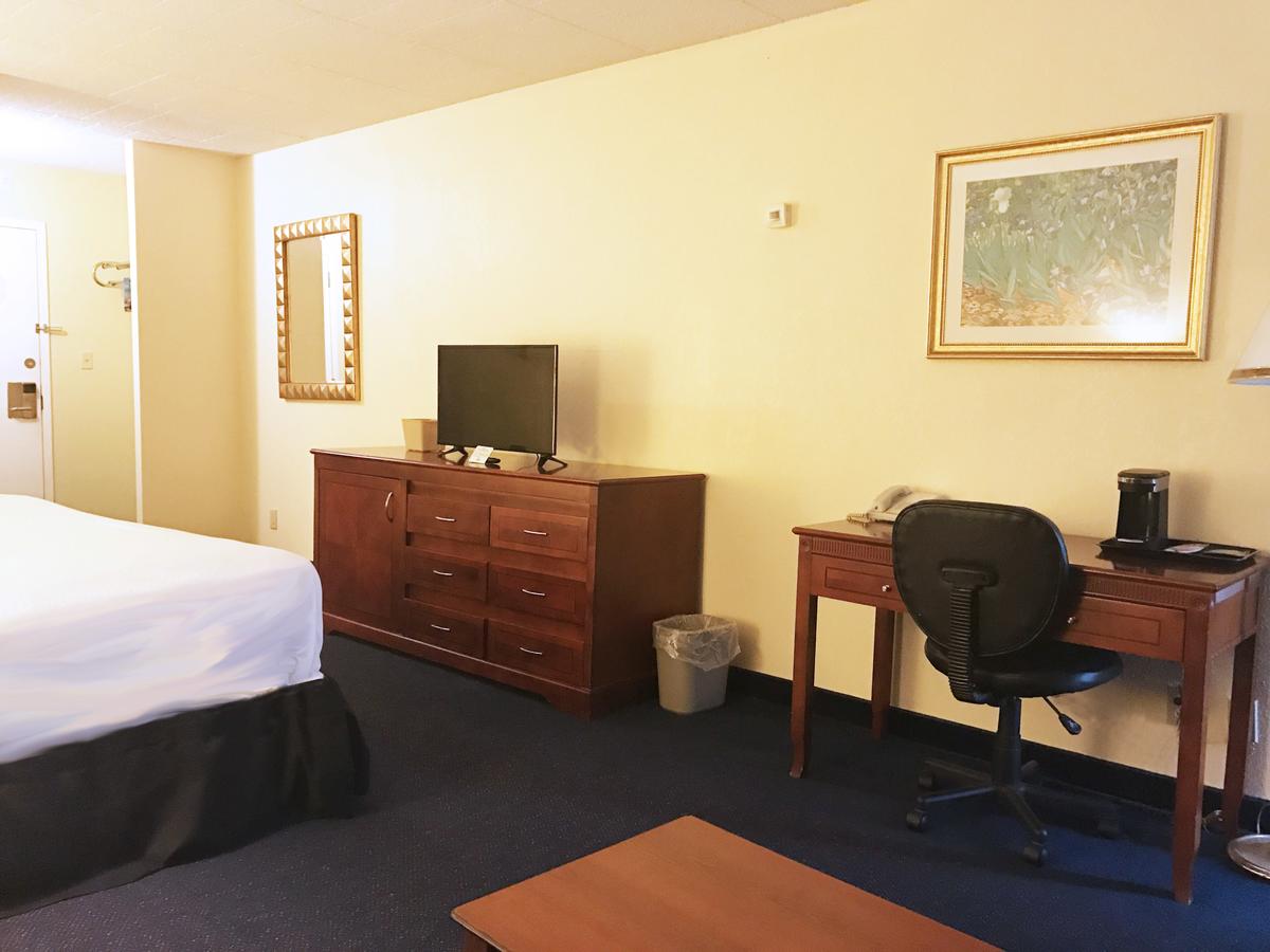 Travelodge By Wyndham Windsor Locks - thumb 19
