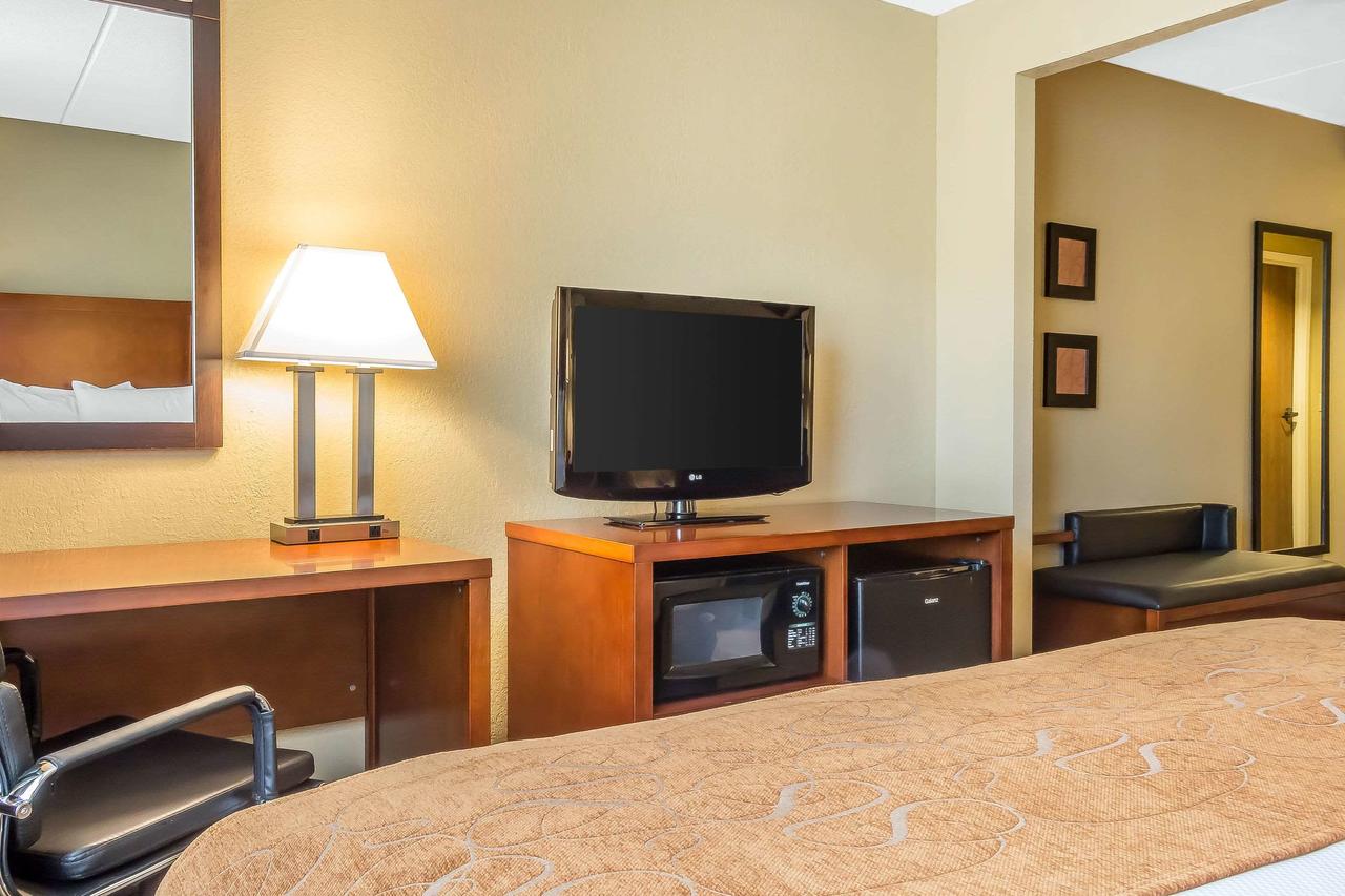 Comfort Suites Norwich - thumb 14