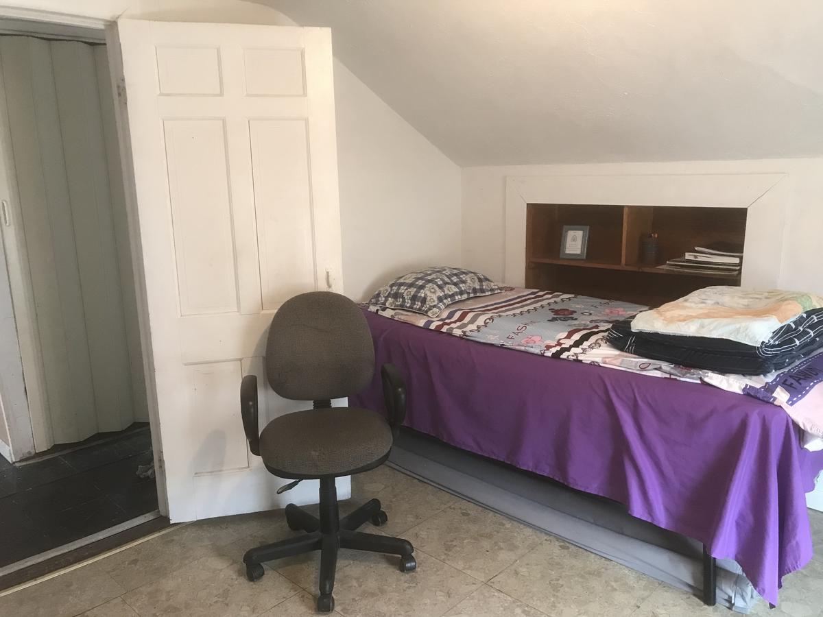 2Br Studio Across From Yale Smillow - thumb 3