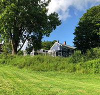 Evie's Turning Point Farm - USA Accommodation