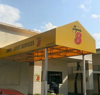 Super 8 by Wyndham Dover - USA Accommodation