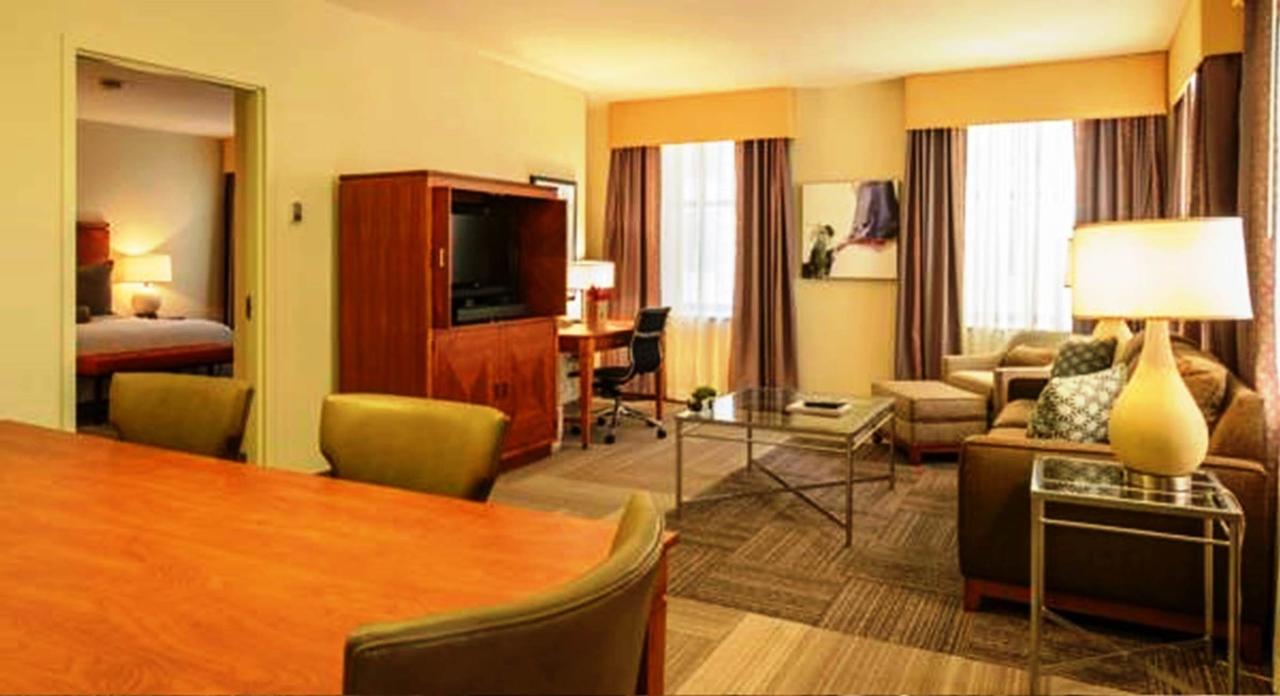 LuxiaSuites City Center - thumb 10