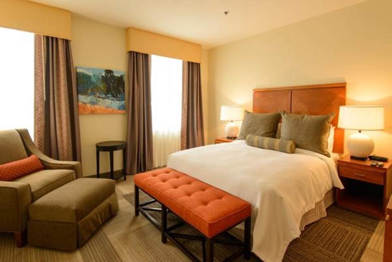 LuxiaSuites City Center - thumb 3