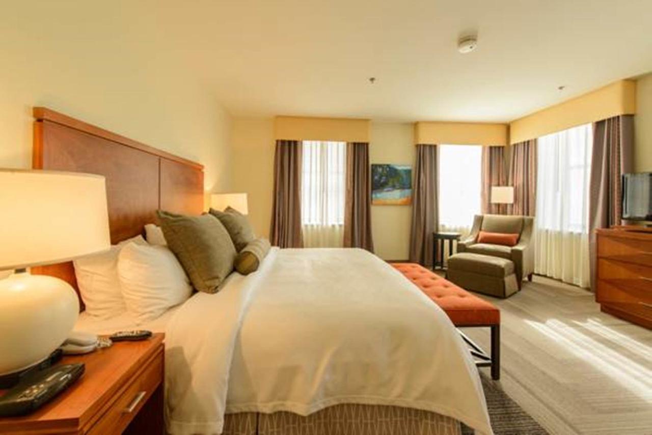 LuxiaSuites City Center - thumb 9