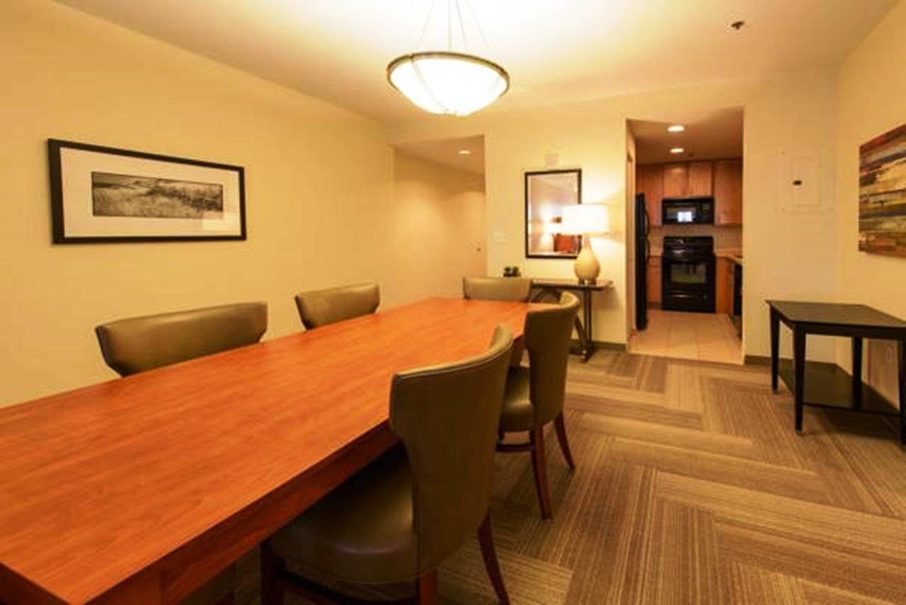 LuxiaSuites City Center - thumb 8