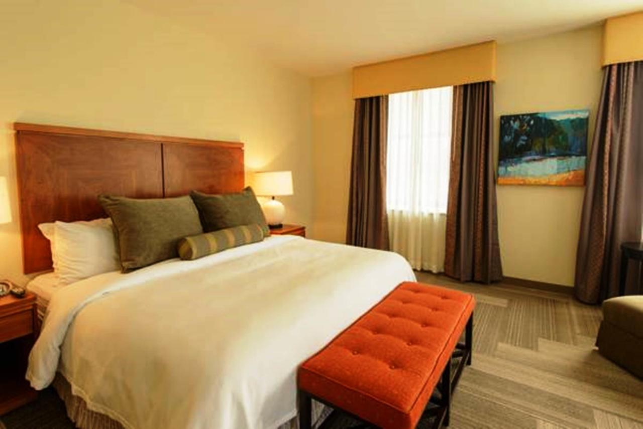 LuxiaSuites City Center - thumb 7