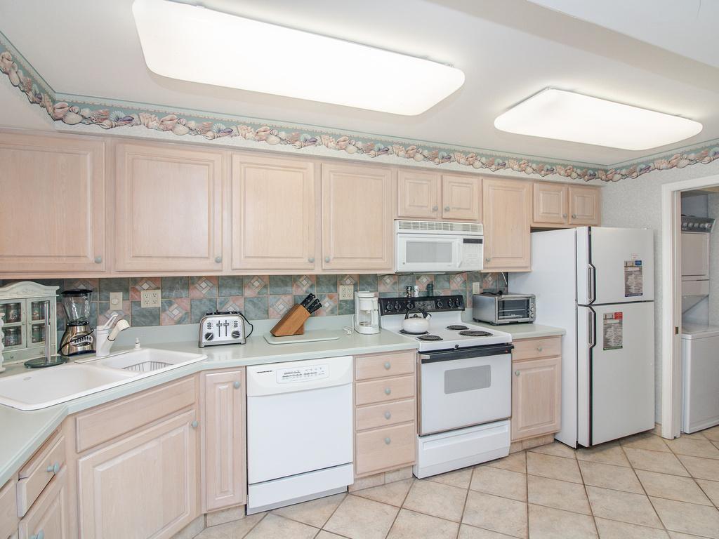 1403N Edgewater House Condo - thumb 10