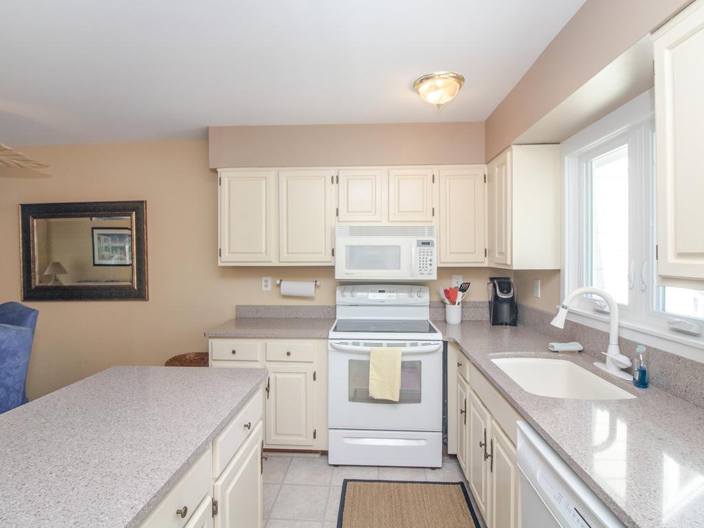 2103 Doubles Court Condo - thumb 11
