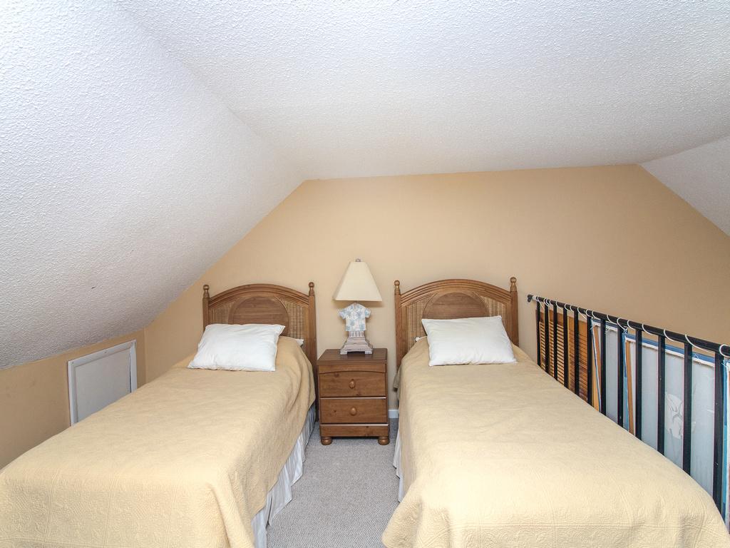 2103 Doubles Court Condo - thumb 5