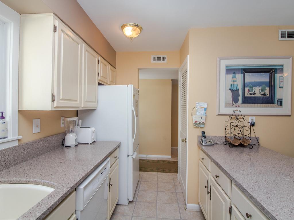 2103 Doubles Court Condo - thumb 3