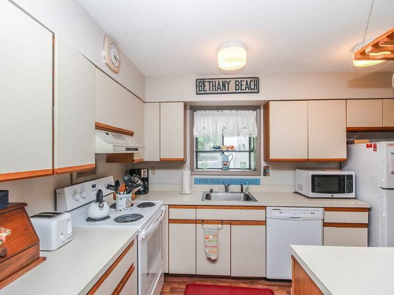 1008D Brighton View Condo - thumb 23