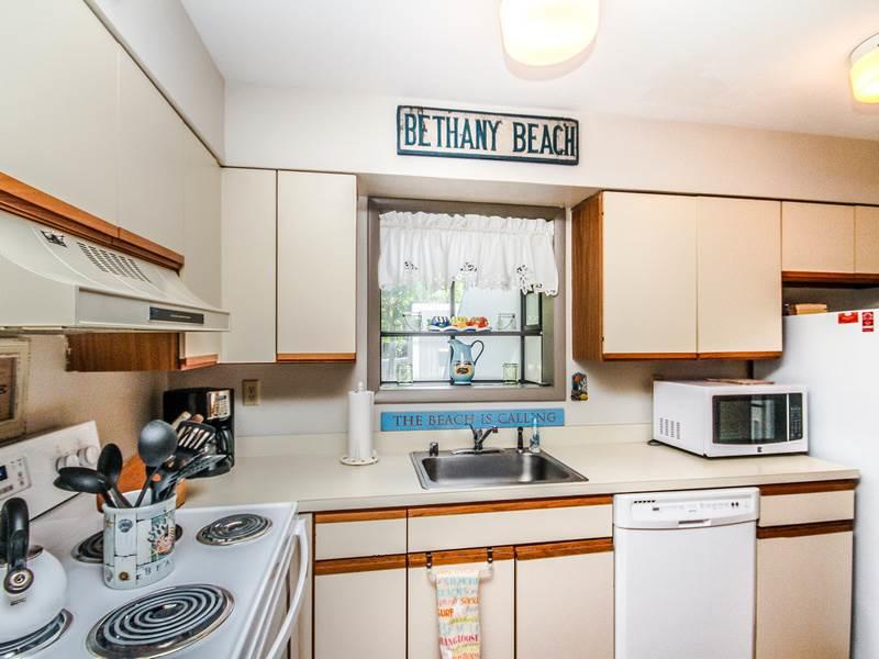1008D Brighton View Condo - thumb 12