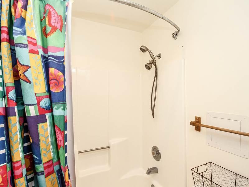 1008D Brighton View Condo - thumb 24