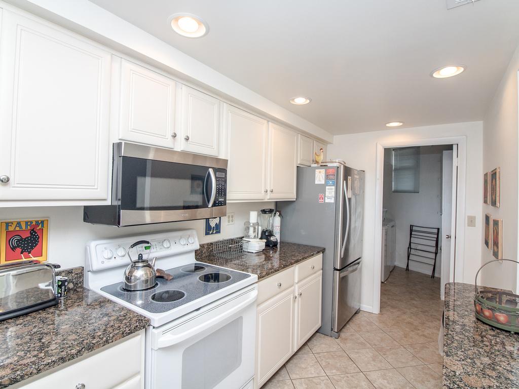 1002N Edgewater House Condo - thumb 14