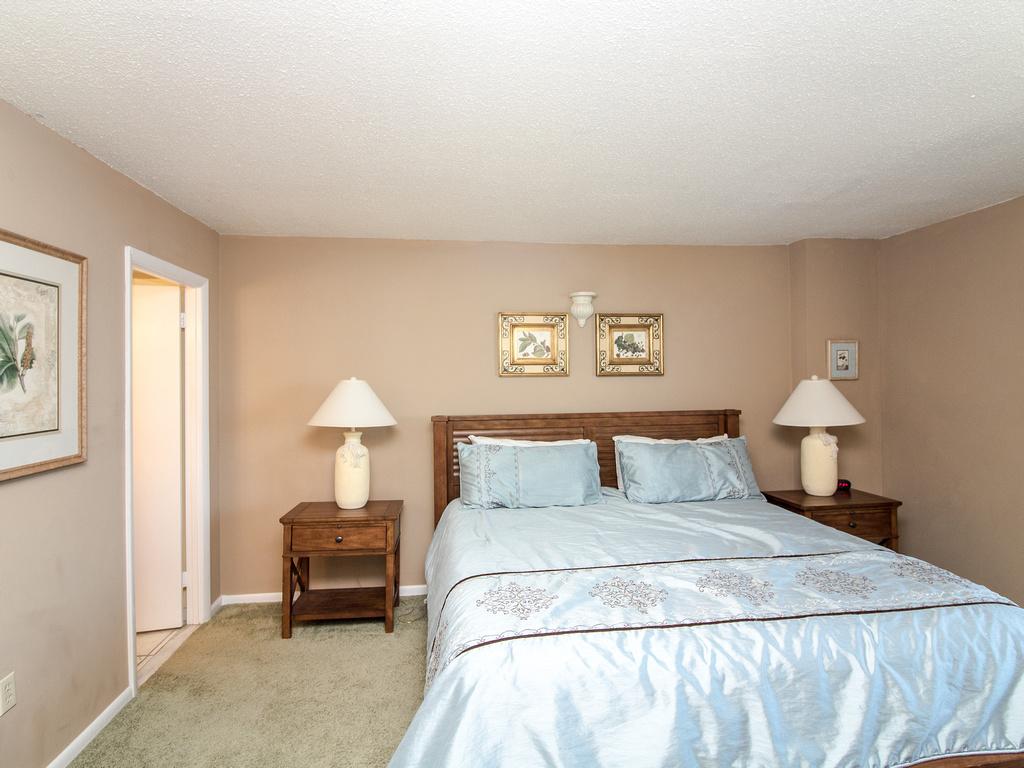 1002N Edgewater House Condo - thumb 1