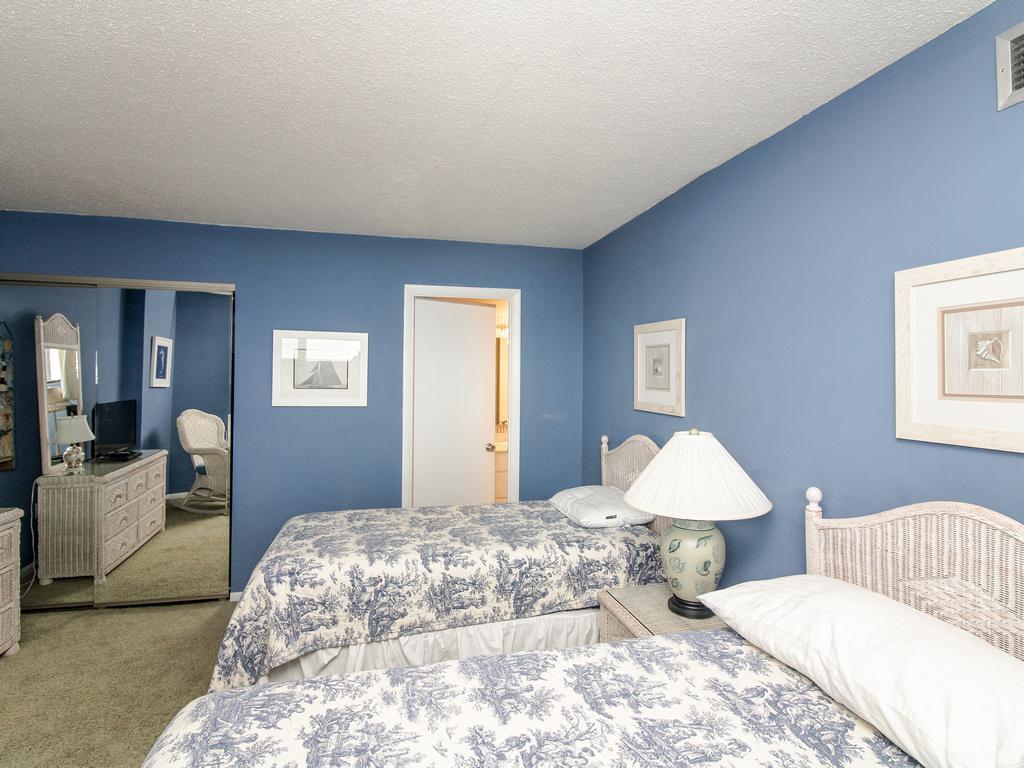 1002N Edgewater House Condo - thumb 20