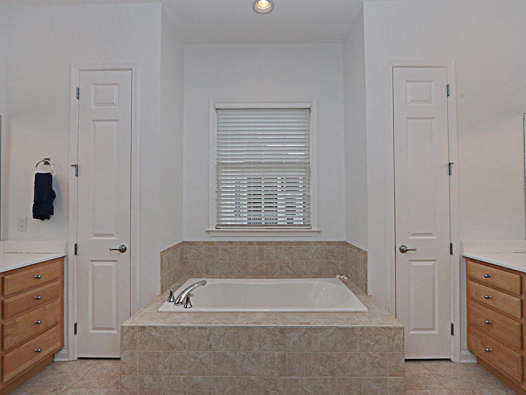 31537 Winterberry Parkway Home - thumb 2