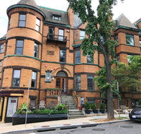 HighRoad Hostel DC - Tourism Bookings