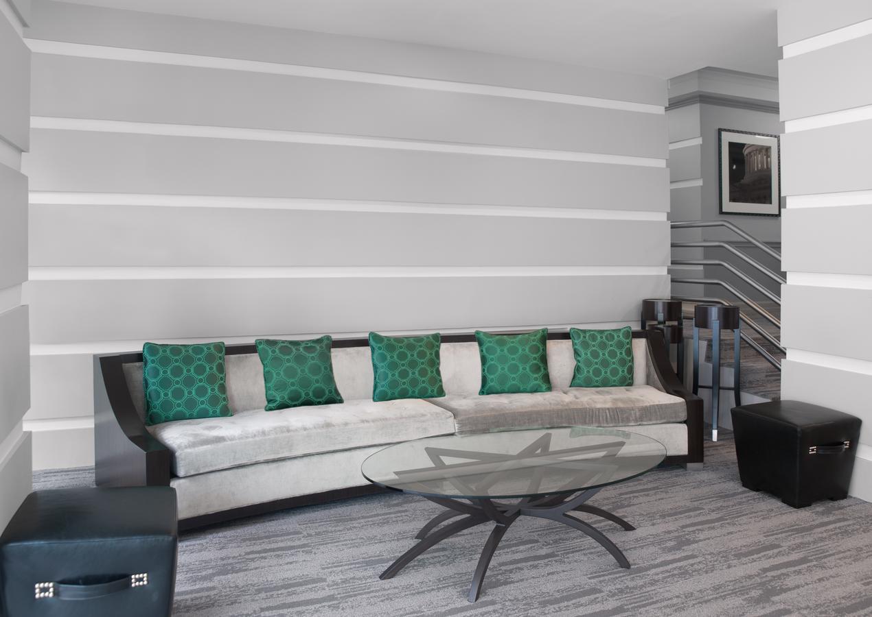 State Plaza Hotel - thumb 22