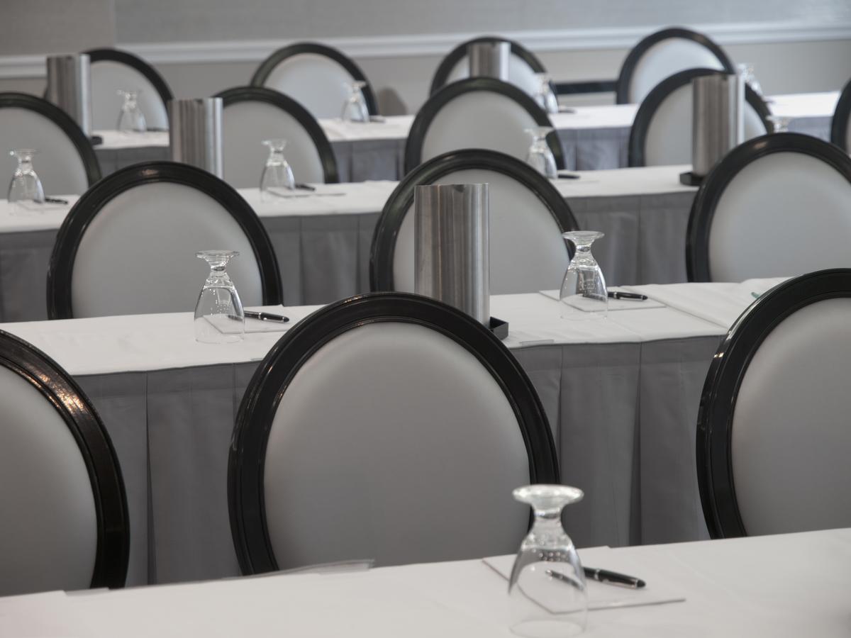 State Plaza Hotel - thumb 26