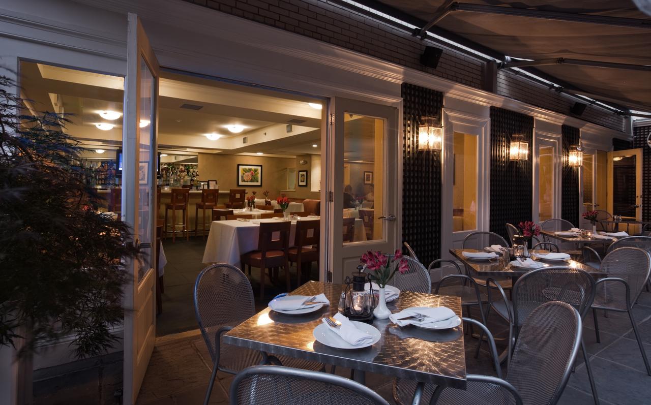 State Plaza Hotel - thumb 8