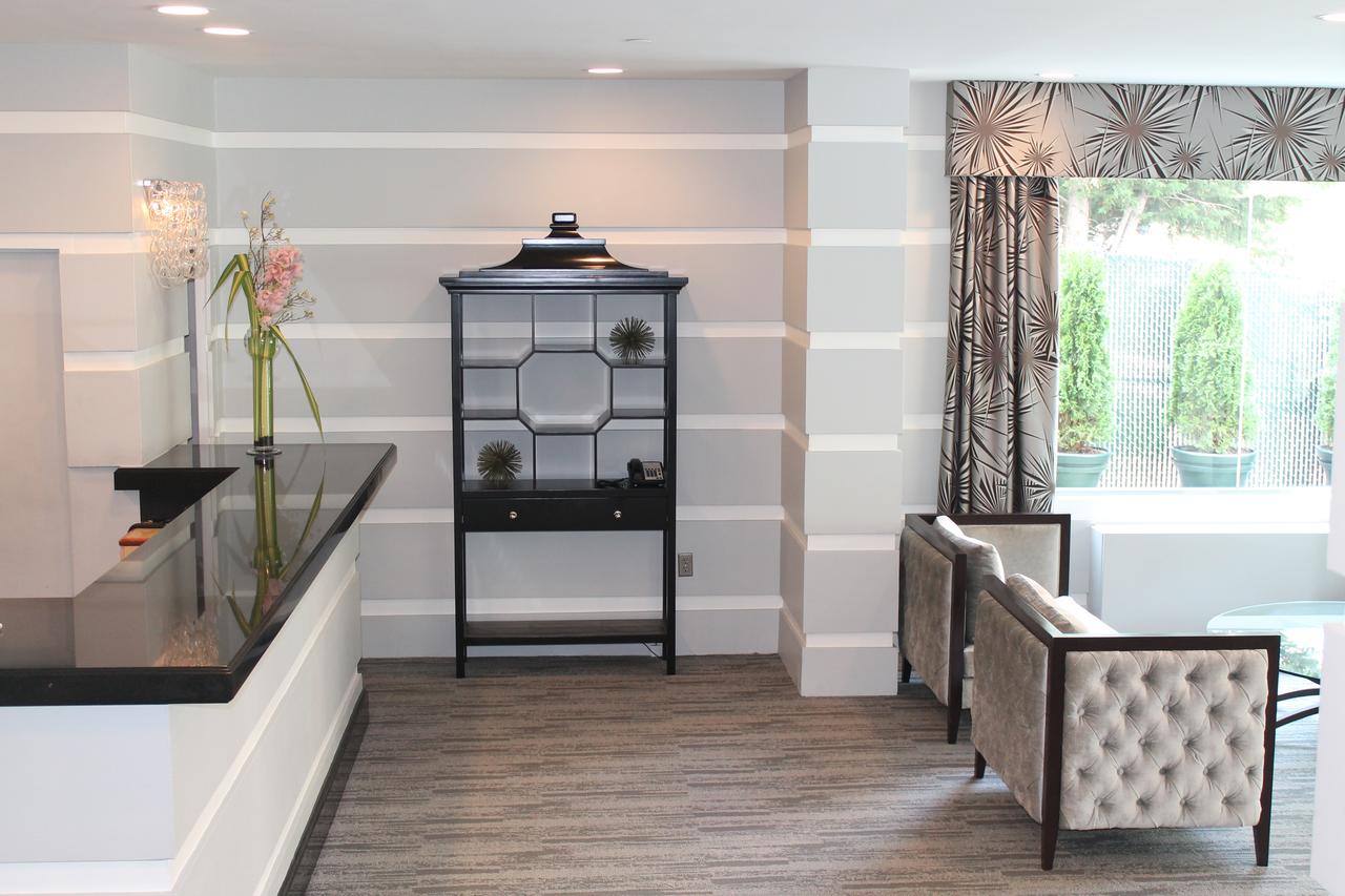 State Plaza Hotel - thumb 21