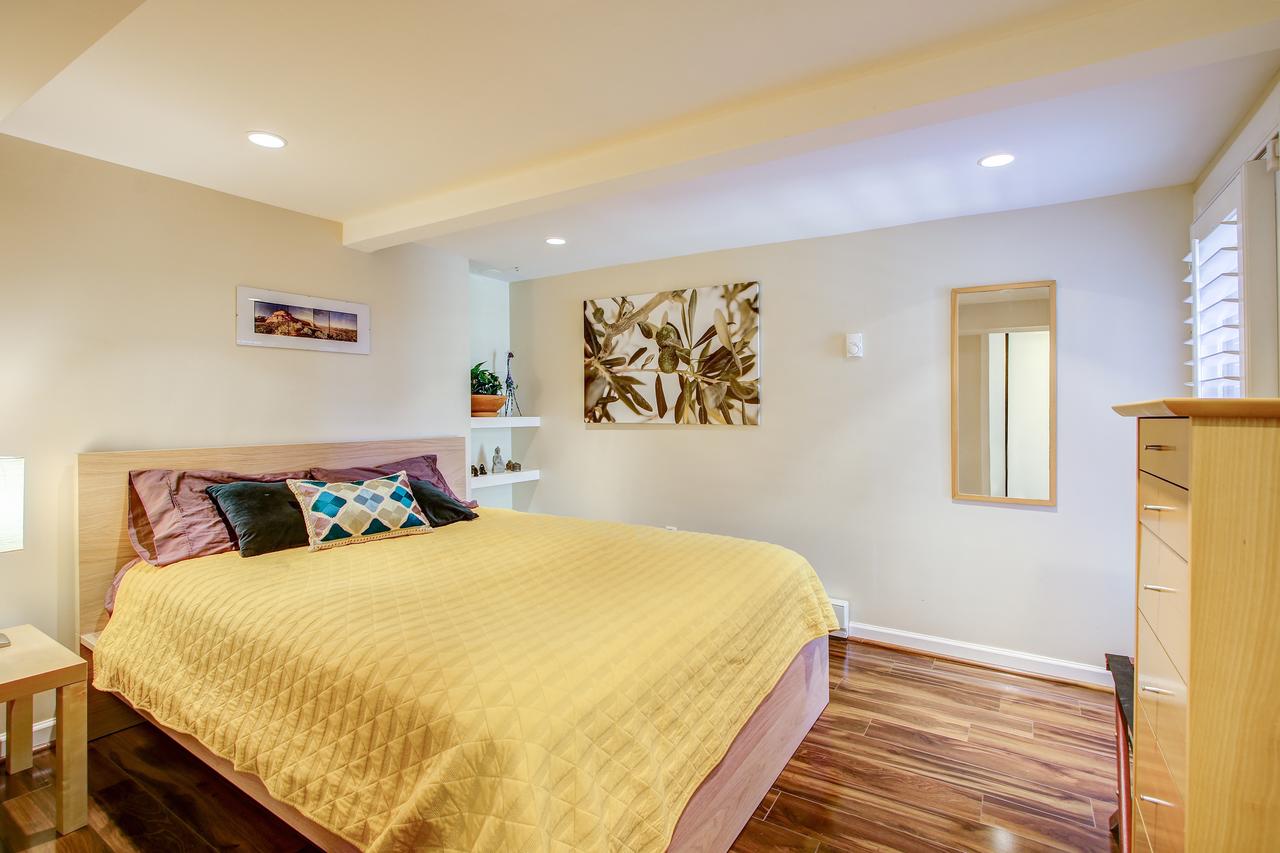 'The W' In Bloomingdale - thumb 7