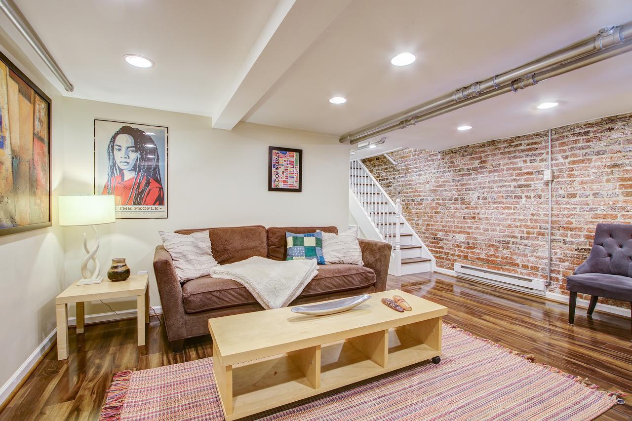 'The W' In Bloomingdale - thumb 0