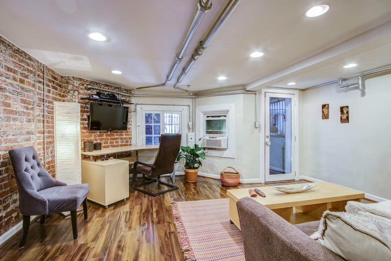 'The W' In Bloomingdale - thumb 5