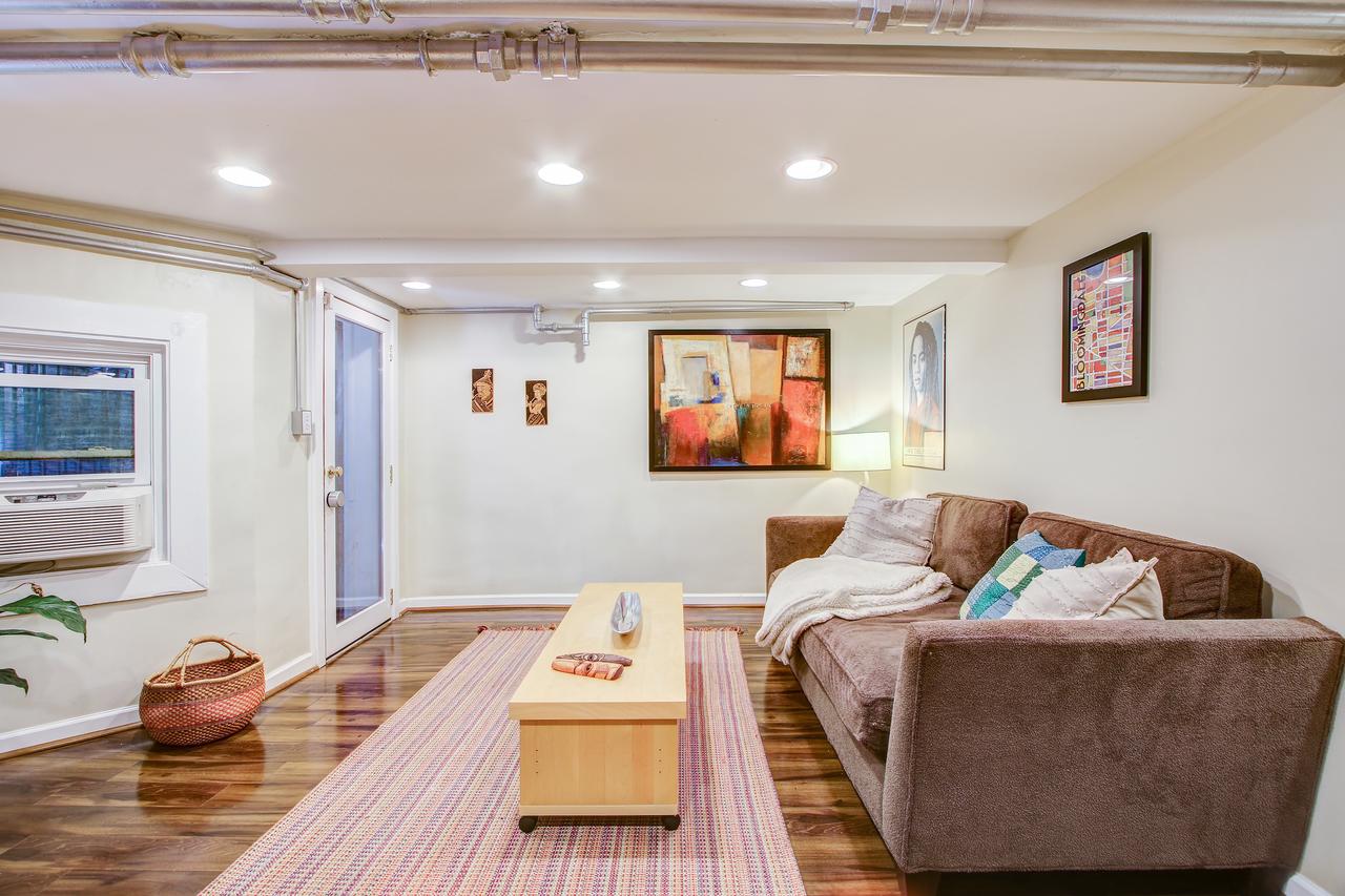 'The W' In Bloomingdale - thumb 4