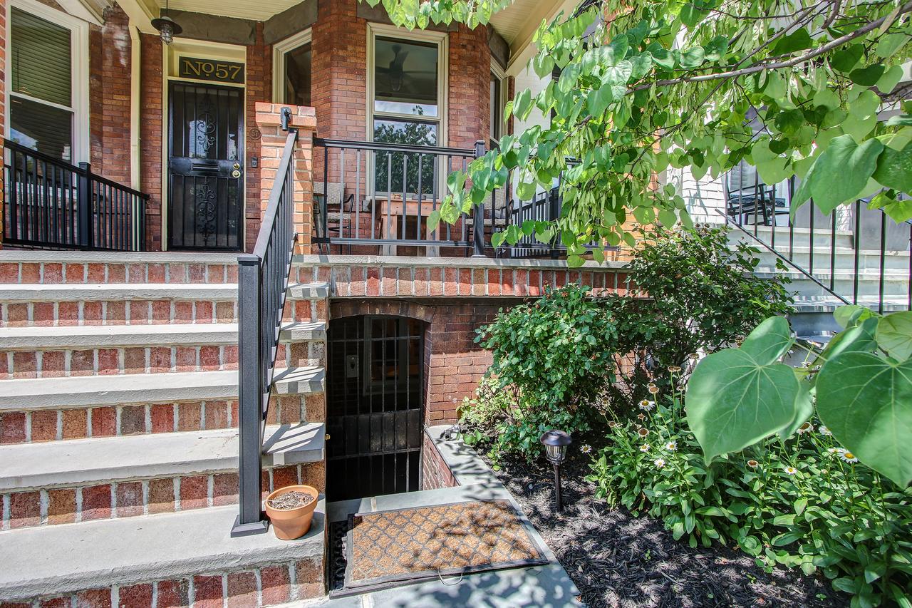 'The W' In Bloomingdale - thumb 2