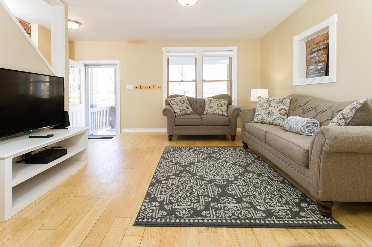 THE GRAY HOUSE BY GALLAUDET 4 BR - thumb 3