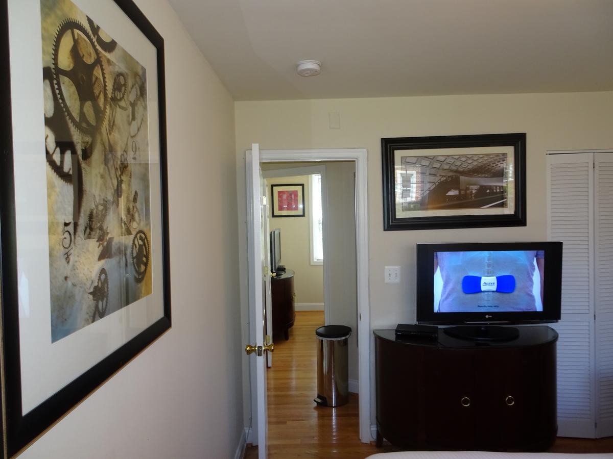 Affordable 2bdrm Home-FREE Designated Parking - thumb 21