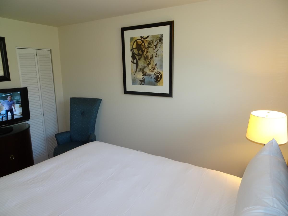 Affordable 2bdrm Home-FREE Designated Parking - thumb 26