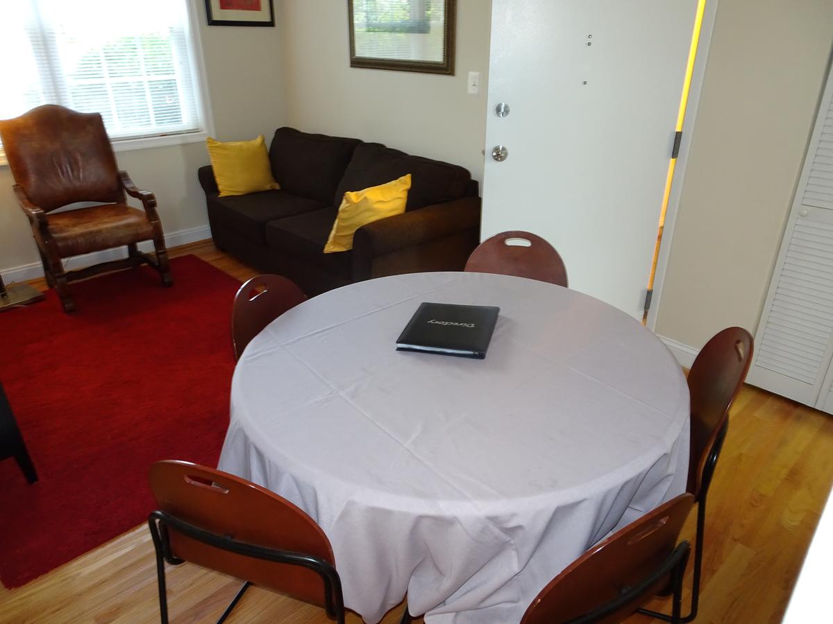 Affordable 2bdrm Home-FREE Designated Parking - thumb 3