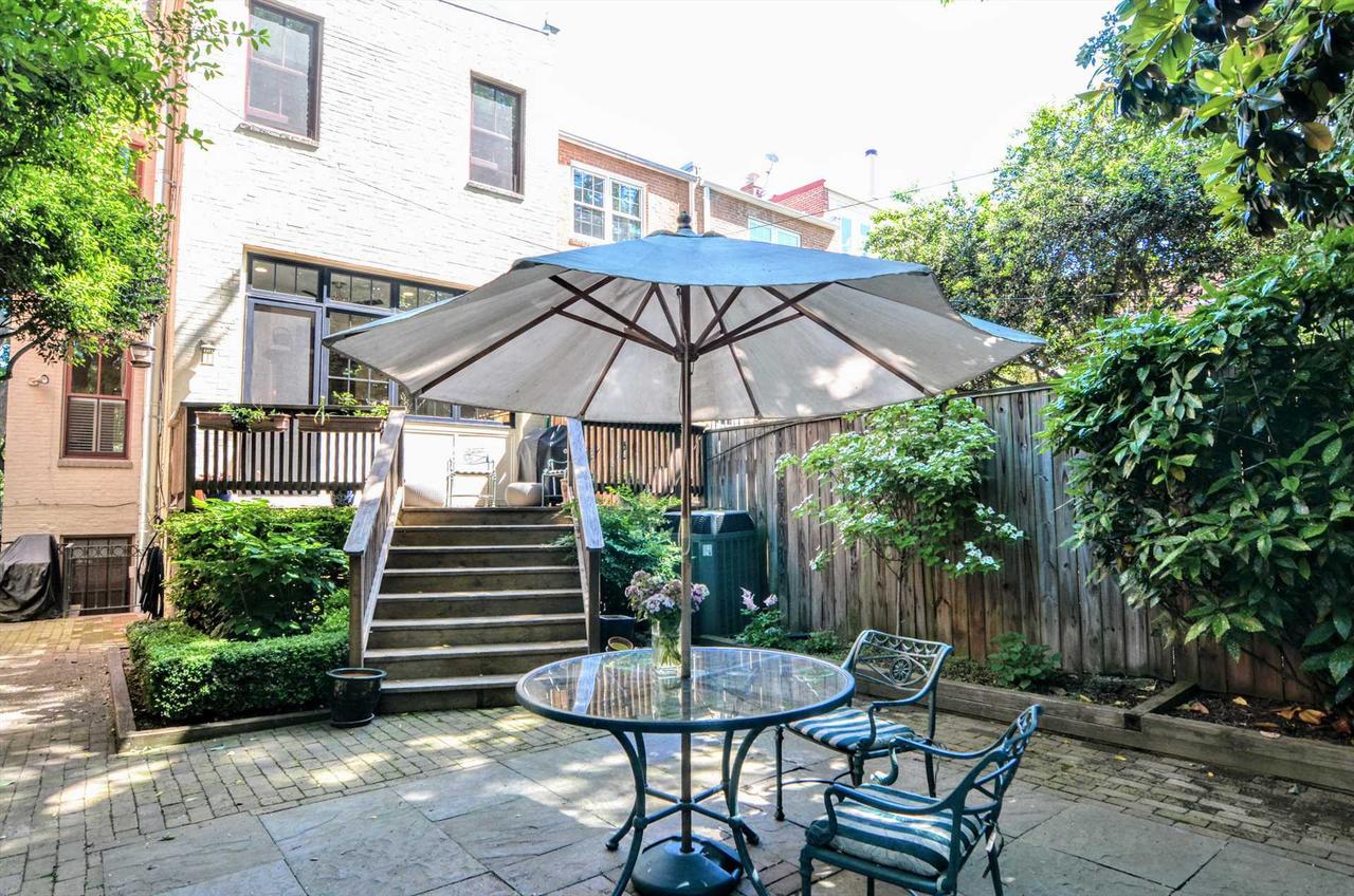 807 East Capitol St. Home - thumb 3