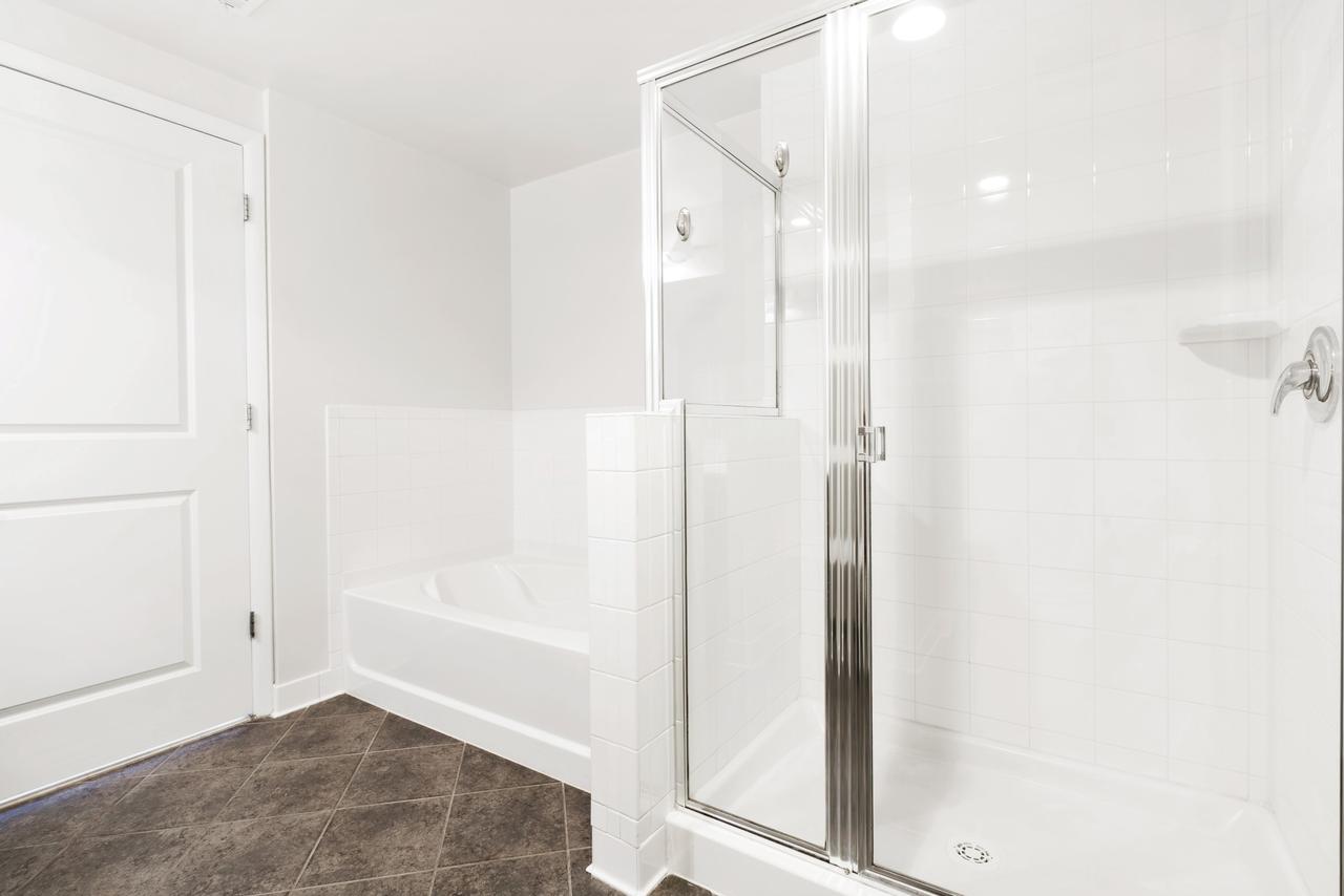 Churchill Living Mass Apartments - thumb 36