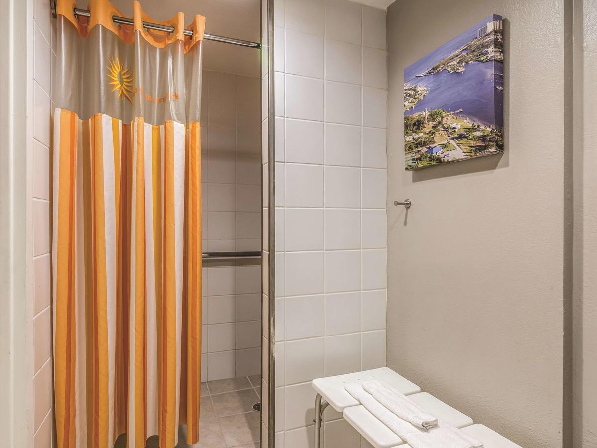 La Quinta Inn By Wyndham Jupiter - thumb 2