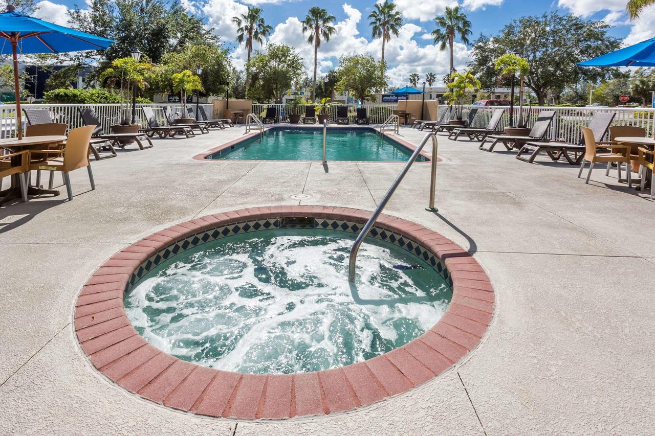 Baymont By Wyndham Fort Myers Airport - thumb 33