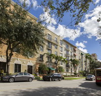 Stunning 2 bedroom 2 bathroom apartment/condo - Tourism Bookings