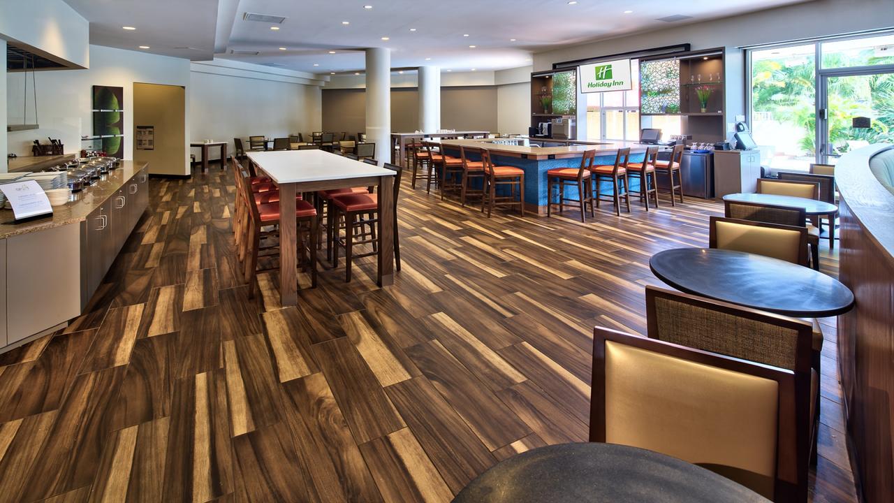 Holiday Inn Palm Beach-Airport Conference Center - thumb 3