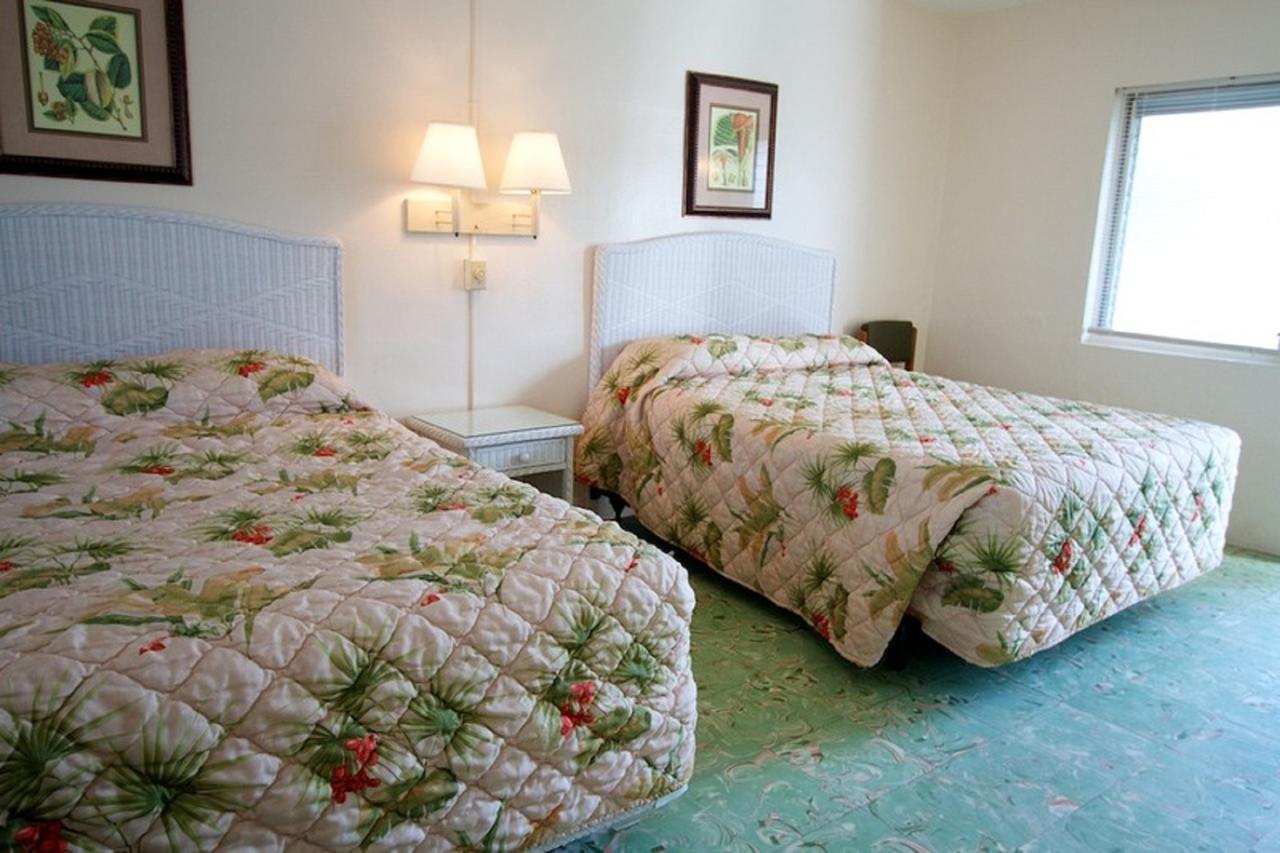 El Patio Motel - thumb 19