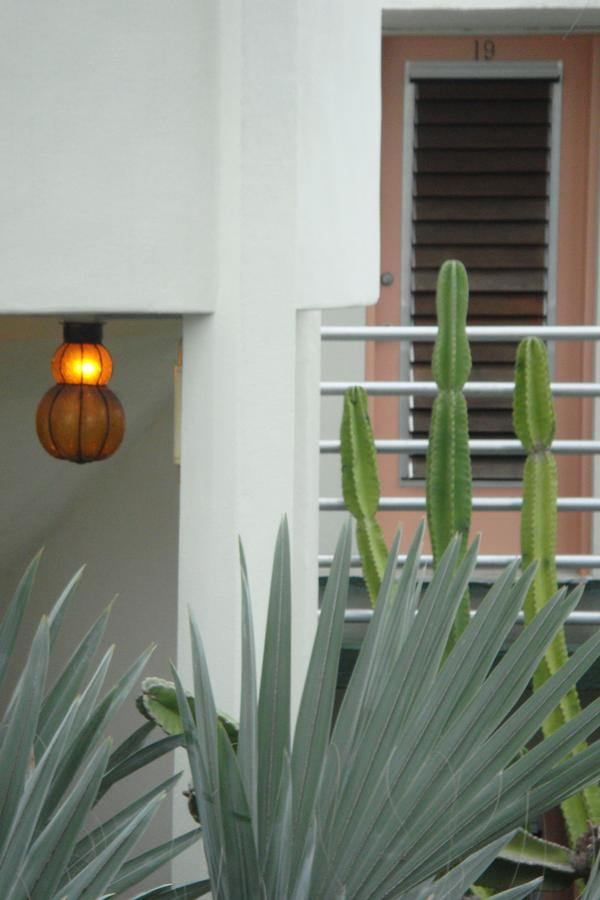 El Patio Motel - thumb 7