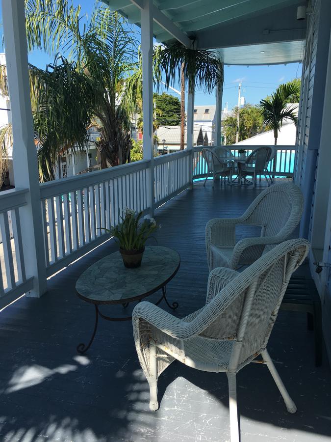 Douglas House - thumb 6