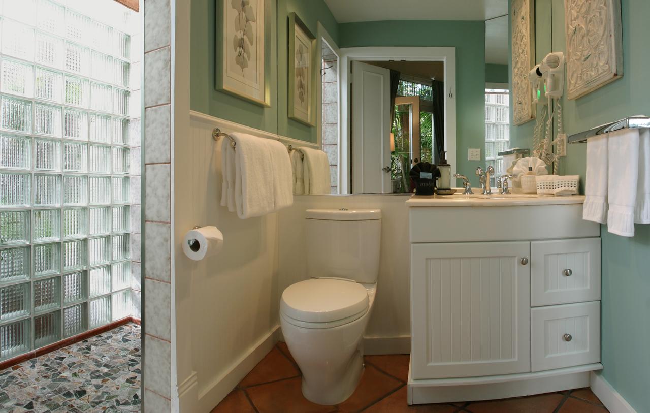 The Mermaid & The Alligator - thumb 18